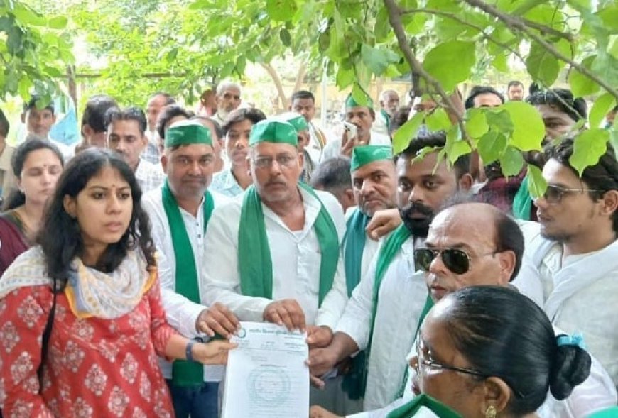 Hardoi: किसानों की छह मांगों पर भाकियू अंबावता का प्रदर्शन, एसडीएम को सौंपा ज्ञापन