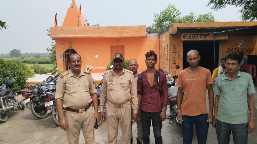 हरदोई में गंगा पुल से छलांग लगाने जा रहे युवक को पुलिस ने बचाया, परिजनों के किया सुपुर्द