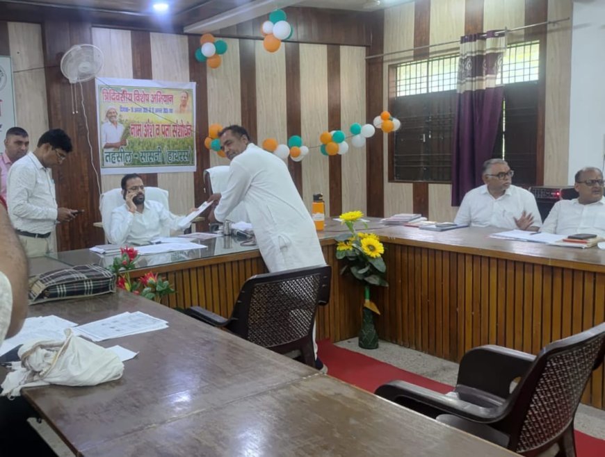 हाथरस के अजरोई में फैक्ट्रियों से जहरीली गैस और केमिकल युक्त पानी का रिसाव, दो लोग बेहोश, एक आईसीयू में भर्ती