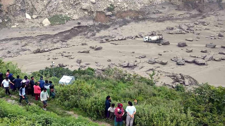 Nepal Flash Flood: नेपाल-तिब्बत सीमा पर अचानक आई प्रलयंकारी बाढ़, 160 की मौत और 133 भारतीयों समेत 750 लापता 