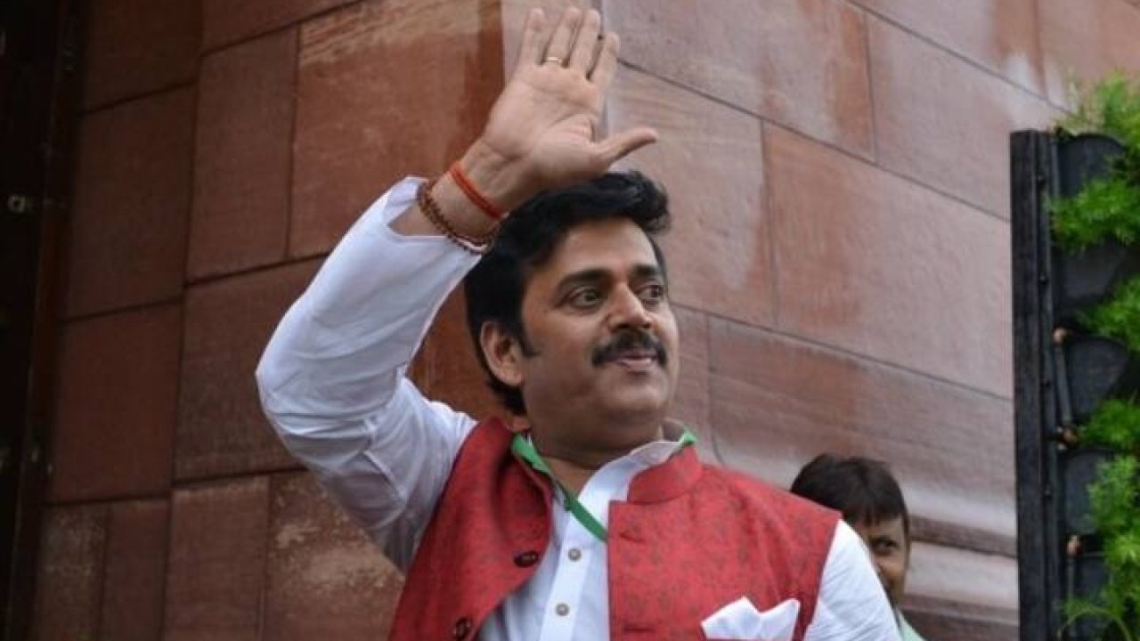 Ravi Kishan Viral Video: रवि किशन से जुड़े कथित वायरल वीडियो पर सियासत तेज, कांग्रेस ने उठाए गंभीर सवाल