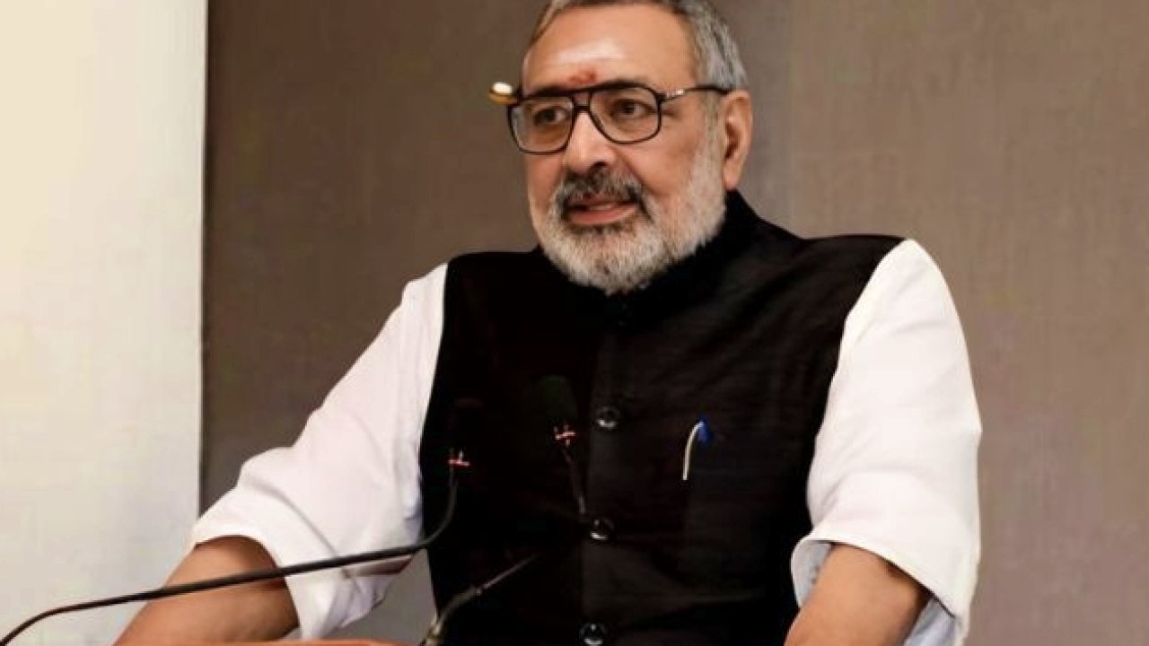 UPITS 2026: रक्षा उत्पादन से बदली यूपी की तस्वीर, गिरिराज सिंह बोले- अब कट्टा नहीं ब्रह्मोस पहचान