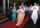 Lucknow News: जन भवन परिसर में 'गंगासागर नमो नमः' परियोजना का लोकार्पण, राज्यपाल और सीएम योगी ने की आरती