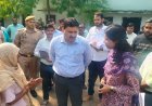 Hardoi News: बाढ़ से निपटने को सड़कों पर उतरे नवागत डीएम राहुल पांडे, राहत केंद्रों और गंगा घाट का किया निरीक्षण