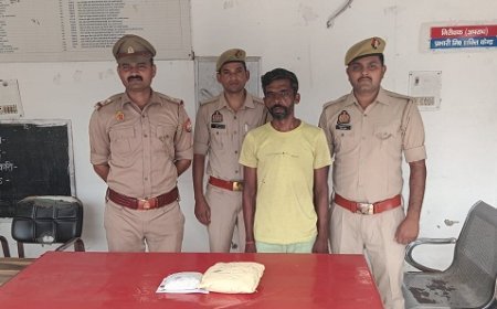 Hathras Crime News: आधा किलोग्राम अवैध गांजे के साथ तस्कर गिरफ्तार, पुलिस ने भेजा जेल