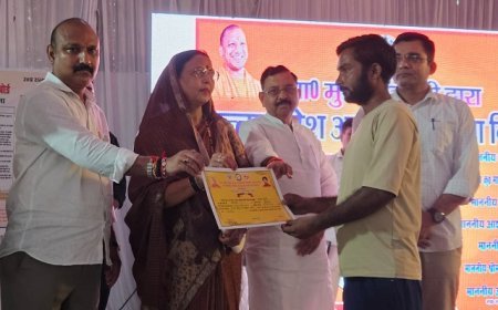 Hardoi: यूपी आउटसोर्स सेवा निगम (UPCOS) का शुभारंभ, जिला पंचायत अध्यक्ष प्रेमावती ने कर्मियों को वितरित की किट व गणवेश