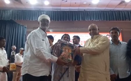 Teacher Day 2026: बलिया में शिक्षक दिवस पर भव्य सम्मान समारोह, 50 उत्कृष्ट शिक्षकों को प्रशस्ति पत्र व शॉल से किया सम्मानित