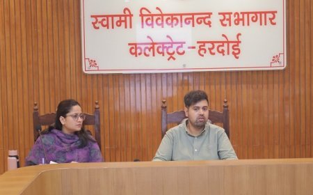 Hardoi News Today: जल जीवन मिशन की समीक्षा में डीएम अनुनय झा के सख्त निर्देश, समयबद्ध पूरा हों पेयजल योजनाओं के अधूरे काम