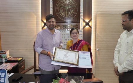 Hardoi News: राज्य अध्यापक पुरस्कार 2025 से सम्मानित शिक्षिका विजयावती का डीएम कार्यालय में हुआ सम्मान