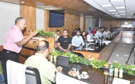 समग्र शिक्षा समिति की बैठक में फैसला: आउटसोर्स कर्मियों के मानदेय में 25 फीसदी बढ़ोतरी, निपुण भारत मिशन का कक्षा 5 तक विस्तार