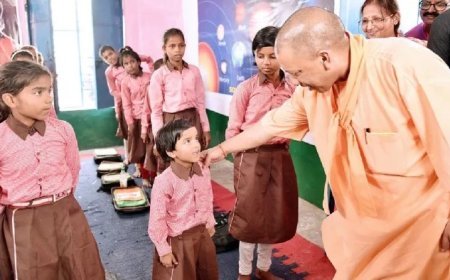 UP Basic Education TLM Budget: कक्षा 1 से 5 तक के विद्यालयों के लिए ₹56.36 करोड़ जारी, शिक्षक तैयार करेंगे रोचक शिक्षण सामग्री