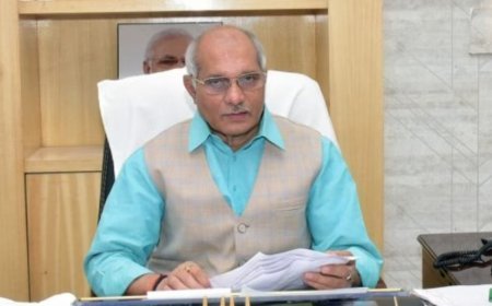झांसी में स्वर्णिम दुग्धामृत संवाद समागम का आयोजन, डेयरी क्षेत्र में निवेश और स्वदेशी गोवंश पर जोर