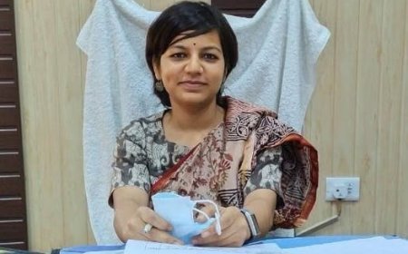 UP Bureaucracy Reshuffle: बहराइच और जालौन में नए डीएम, 5 आईएएस और 6 पीसीएस अधिकारियों का तबादला