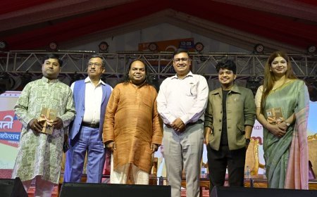 Gomti Pustak Mahotsav 2026: गोमती पुस्तक महोत्सव में सजा ज्ञान का मंच, शुभांशु शुक्ला ने सुनाए अंतरिक्ष यात्रा के रोमांचक अनुभव