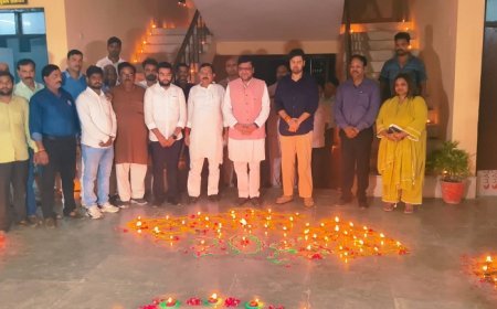 Hardoi News: हरदोई में गूंजा ‘आशीर्वाद का दिया’, 5100 दीपों से जगमगाया टोडरमल भूलेख प्रशिक्षण संस्थान
