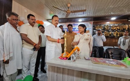 हरदोई में पीएम मोदी के जन्मदिन पर सेवा संकल्प अभियान: विधायक ने बांटे स्वीकृति पत्र, सीएचसी में रोपे पौधे