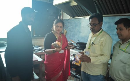 Food Safety Raid: लखनऊ, नोएडा और गोरखपुर में फास्ट फूड केंद्रों पर बड़ा छापा, 233 प्रतिष्ठानों की जांच में 163 को नोटिस