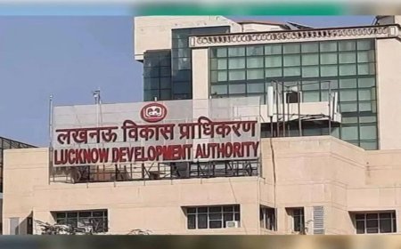 लखनऊ विकास प्राधिकरण में बड़ी कार्रवाई: 52 करोड़ के कुर्की मामले में सर्वेयर निलंबित, अफसरों से जवाब तलब