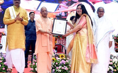 UP Teacher Appointment: 'नियुक्ति पाने वालों से पैसे मांगे तो जेल में सड़ेगा', 3567 शिक्षकों को नियुक्ति पत्र देकर बोले सीएम योगी