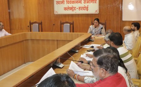 हरदोई: विधान परिषद चुनाव को लेकर मतदेय स्थलों का होगा सत्यापन, राजनीतिक दलों संग बैठक