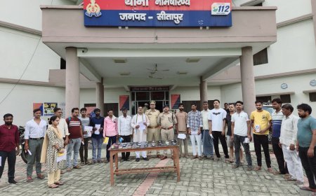नैमिषारण्य पुलिस ने बरामद किए 27 खोए मोबाइल, सीईआईआर पोर्टल की मदद से पीड़ितों को लौटाए