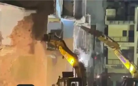 Delhi Demolition Drive: शालीमार बाग में आधी रात चला बुलडोजर, मदीना मस्जिद का हिस्सा और कई अवैध निर्माण जमींदोज; भारी पुलिस बल तैनात
