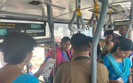 UPSRTC News: रोडवेज बसों में दिव्यांगजनों को QR कोड स्कैन कर मिलेगा जीरो फेयर टिकट, ETIM मशीनें हुईं अपग्रेड
