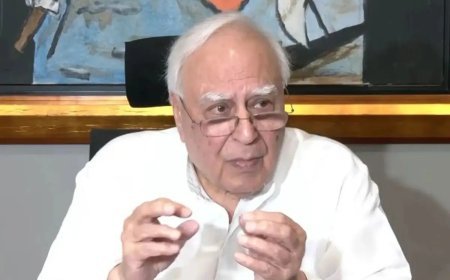 EC Appointment Dispute: चुनाव आयुक्त ज्ञानेश कुमार को तुरंत निलंबित किया जाए—कपिल सिब्बल ने उठाई मांग, निष्पक्षता पर सवाल