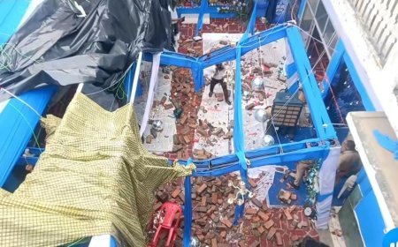 Sitapur News: गणेश महोत्सव में बड़ा हादसा- बारिश के बीच छज्जा गिरने से महिला की मौत, 12 घायल; दो की हालत गंभीर