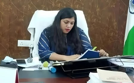 Noida News: सुप्रीम कोर्ट से नोएडा डीएम मेधा रूपम को बड़ी राहत, वेतन से 5 लाख की वसूली और हाईकोर्ट की सख्त टिप्पणियों पर लगाई रोक