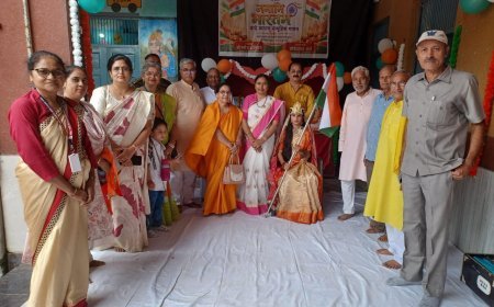 हाथरस: वंदे मातरम् के 150 वर्ष पर गूंजा संपूर्ण राष्ट्रगीत, विद्या मंदिर में आयोजन