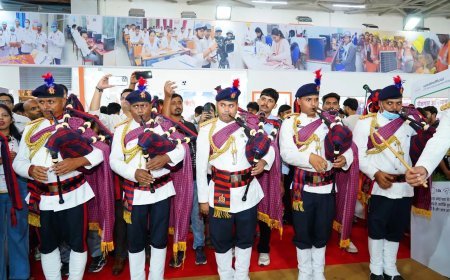 यूपी इंटरनेशनल ट्रेड शो में कौशल विकास मिशन का दबदबा: 'स्किल मंच' पर उभरी रचनात्मकता, पारंपरिक शिल्पों ने खींचा ध्यान