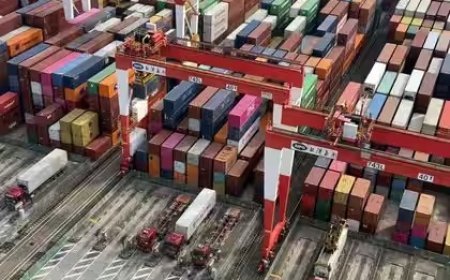 UP Liquor Export Record: राष्ट्रीय औसत से साढ़े तीन गुना तेज बढ़ा यूपी का मदिरा निर्यात, महाराष्ट्र और पंजाब के बाद तीसरे पायदान पर पहुंचा प्रदेश