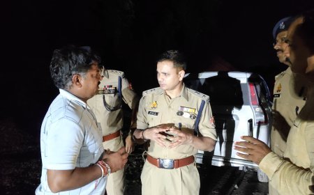 Crime News: हरदोई में दिनदहाड़े सर्राफा कारोबारी से लूट, कार का शीशा तोड़कर पांच किलो चांदी ले उड़े बदमाश, पुलिस जांच में जुटी
