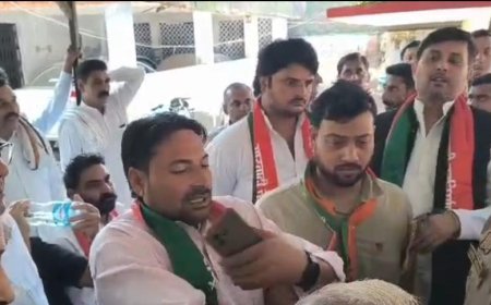 देवबंद में सम्मेलन की अनुमति रद्द होने पर भारी हंगामा: एसडीएम दफ्तर पर पुलिस और प्रदर्शनकारी आमने-सामने