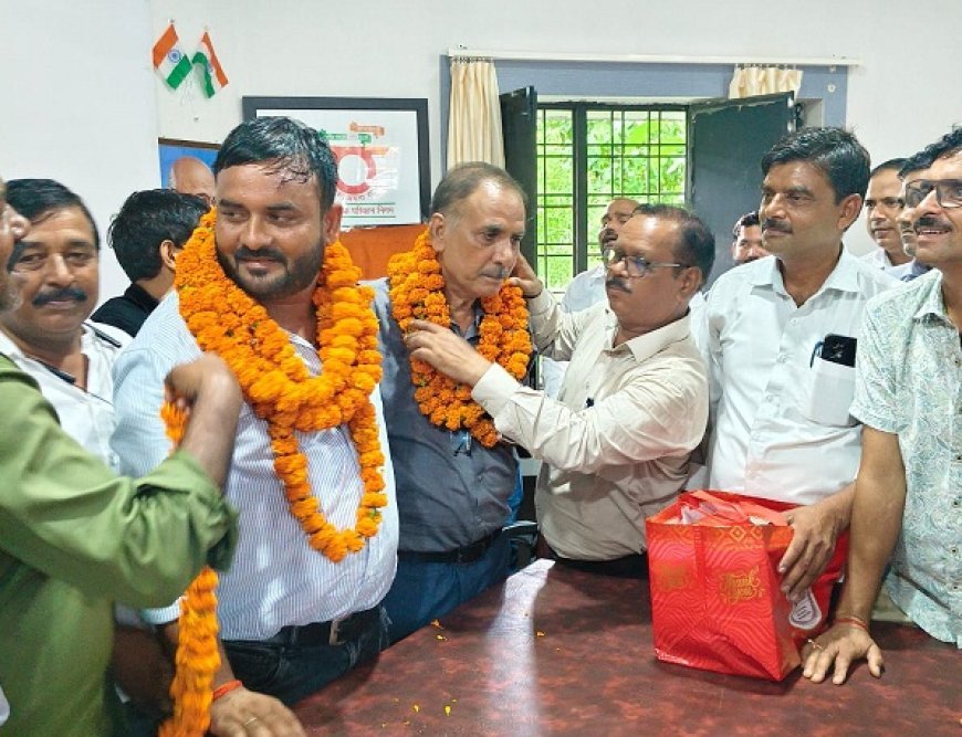 Hardoi News Today: रोडवेज कर्मचारी संयुक्त परिषद के क्षेत्रीय मंत्री बने जितेंद्र बहादुर वर्मा, 42 मतों से दर्ज की जीत