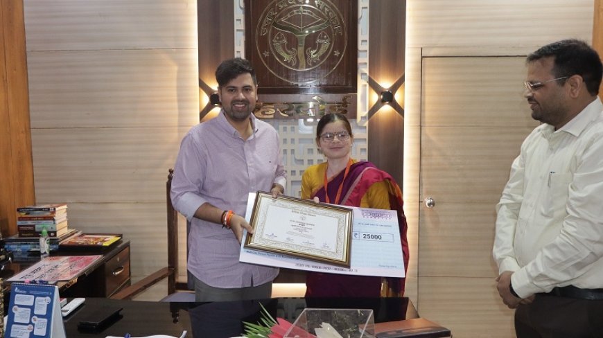 Hardoi News: राज्य अध्यापक पुरस्कार 2025 से सम्मानित शिक्षिका विजयावती का डीएम कार्यालय में हुआ सम्मान
