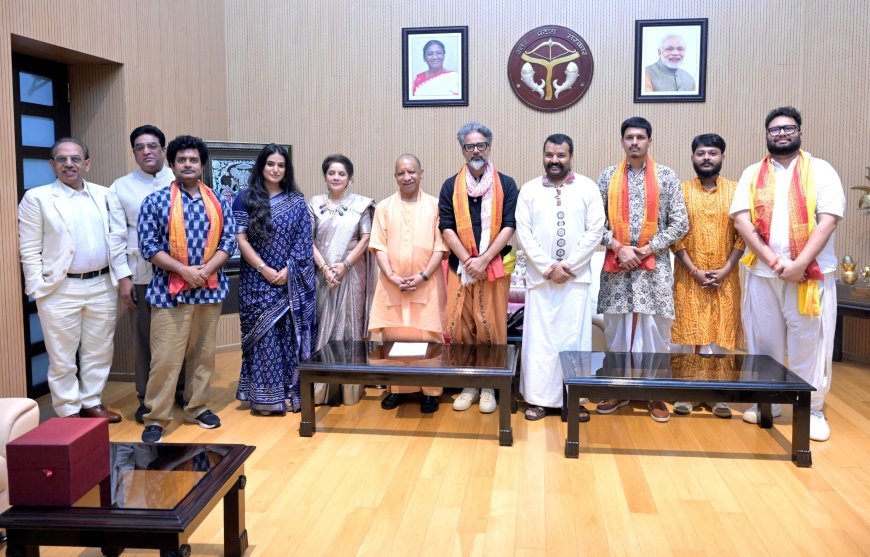 सीएम योगी से मिली फिल्म हनुमान अंश की स्टार कास्ट, बाबा नीम करौरी के जीवन पर आधारित है फिल्म
