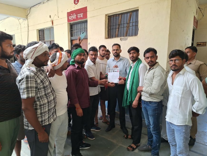 हाथरस के अमरपुर घना में जलभराव से ग्रामीण परेशान, किसान यूनियन ने एसडीएम को सौंपा ज्ञापन