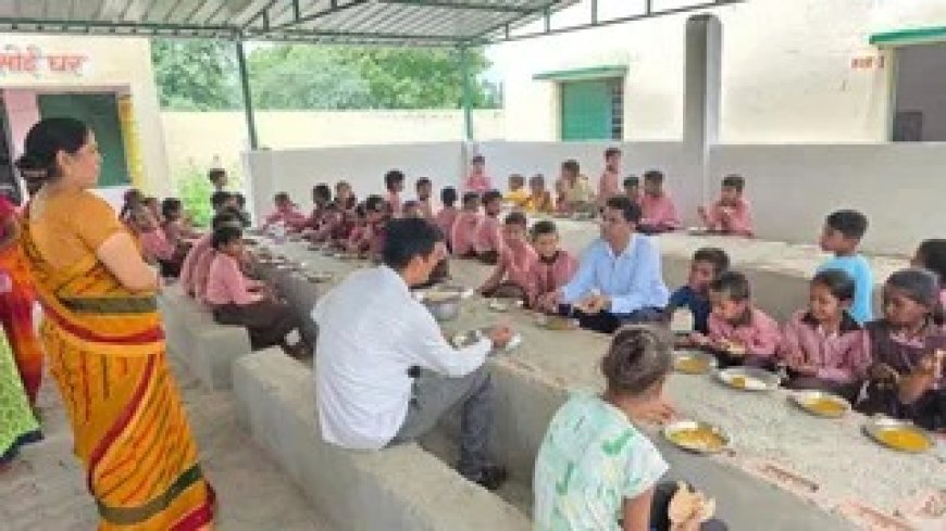 Sitapur News: मिड-डे मील का खाद्यान्न न पहुंचाने पर परिवहन ठेकेदार पर एफआईआर, ब्लैकलिस्ट करने के आदेश
