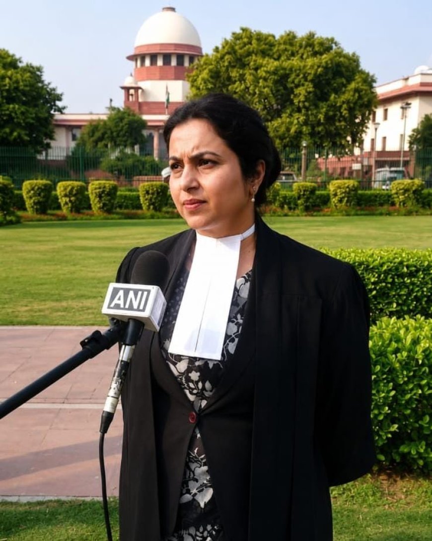 एडवोकेट रीना एन सिंह पहुंचीं चुनाव आयोग, सपा और अखिलेश यादव के खिलाफ सख्त कार्रवाई की मांग