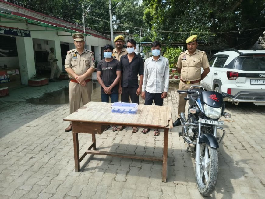 हरदोई में राहगीरों से मोबाइल छीनने वाले गिरोह का भंडाफोड़, तीन शातिर गिरफ्तार, पांच फोन बरामद