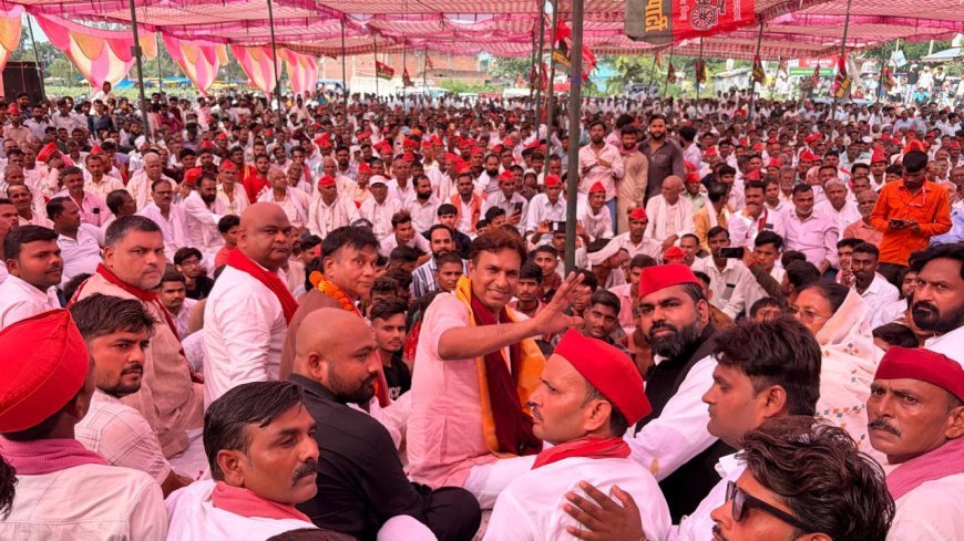 Hardoi News: पीडीए महापंचायत में गरजे सपा नेता, पिछड़े-दलित वर्गों की एकजुटता पर जोर