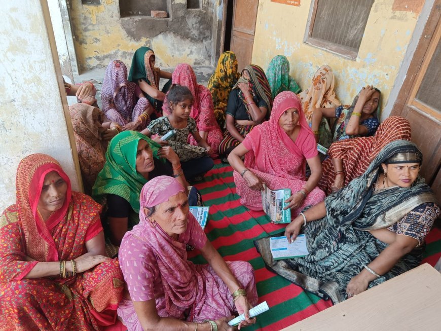 Hathras News: हाथरस में केनरा बैंक RSETI का जागरूकता शिविर, महिलाओं को मिला स्वरोजगार और आत्मनिर्भरता का मंत्र