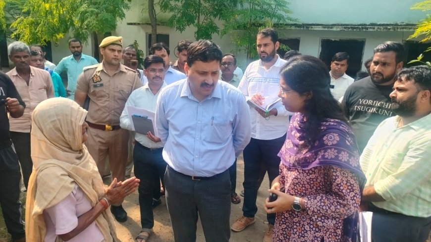 Hardoi News: बाढ़ से निपटने को सड़कों पर उतरे नवागत डीएम राहुल पांडे, राहत केंद्रों और गंगा घाट का किया निरीक्षण