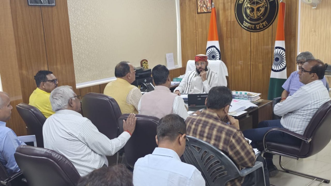 यूपी में धान क्रय केंद्रों पर किसानों को न हो परेशानी, कोटेदारों का दीवाली से पूर्व हो भुगतान: मनोज कुमार पाण्डेय