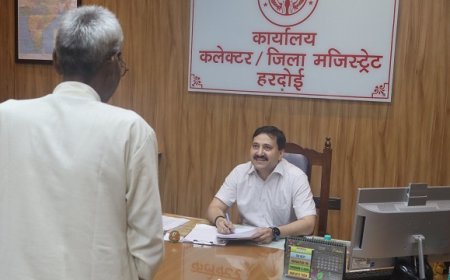 Hardoi News: जनसुनवाई में डीएम ने सुनीं 107 शिकायतें, अधिकारियों को दिए त्वरित निस्तारण के निर्देश