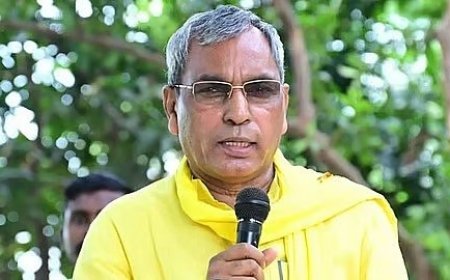 यूपी की ग्राम पंचायतों में स्थापित होंगे आधार सेवा केंद्र, डिजिटल सेवाओं के विस्तार पर मंत्री ओम प्रकाश राजभर का जोर