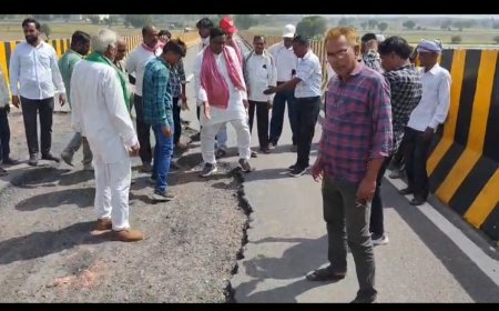 Hathras News: ओवरब्रिज की सड़क हाथ लगाते ही टूटी, ठेकेदार पर गंभीर आरोप