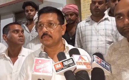 Ballia News: मड़ुवा के आटे से बनी रोटी खाने से बीमार महिलाओं का हाल जानने अस्पताल पहुंचे  पूर्व सैनिक रमेश सिंह